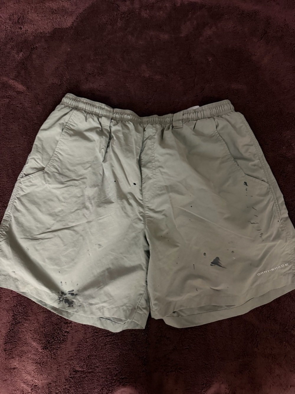 Columbia Men's Light Gray Athletic Omni-Shade Shorts